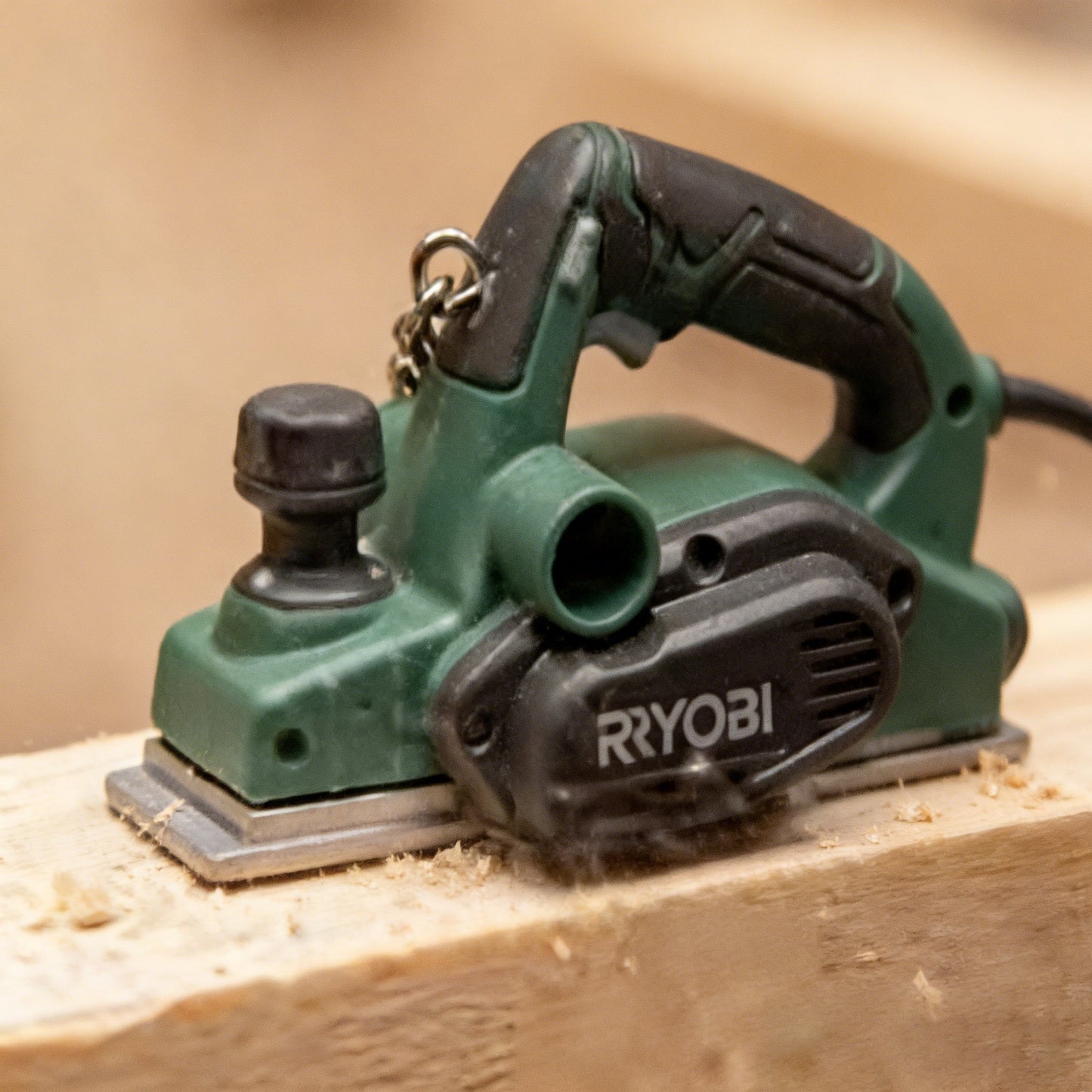🔑 RYOBI Mini Sander Keychain – Detail Craftsmanship in Your Pocket